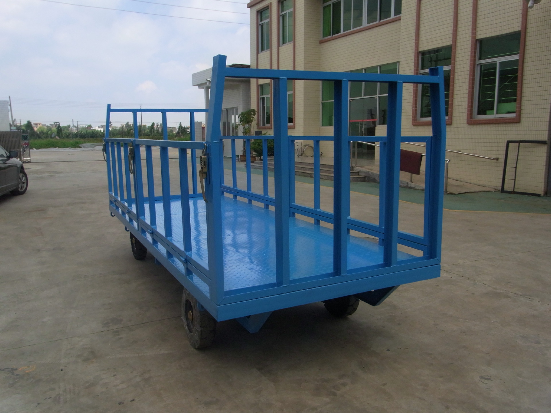 3T下翻式护栏九州登录官网_九州（中国）3.jpg