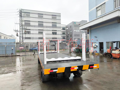 30T重型九州登录官网_九州（中国） 带活动插装立柱工具拖车4I.jpg