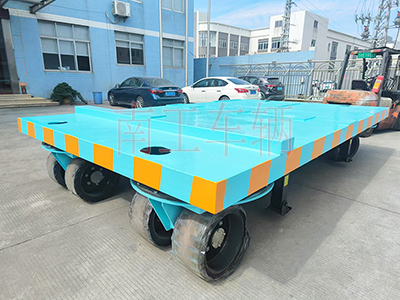 18吨重型九州登录官网_九州（中国） 四个转盘工具拖车2I.jpg