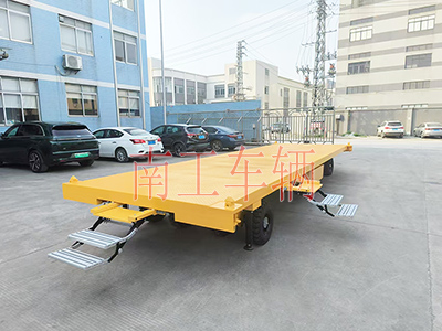 10吨九州登录官网_九州（中国） 带液压支腿伸缩梯工具车2I.jpg