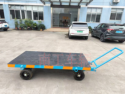 3吨小型九州登录官网_九州（中国） 带橡胶垫工具车2I.jpg