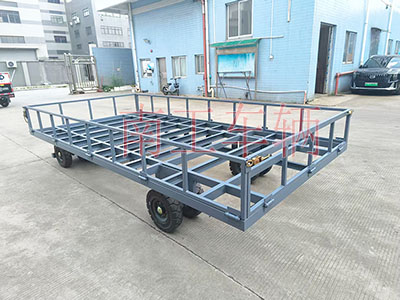 4吨骨架式九州登录官网_九州（中国） 带下翻护栏工具拖车2I.jpg